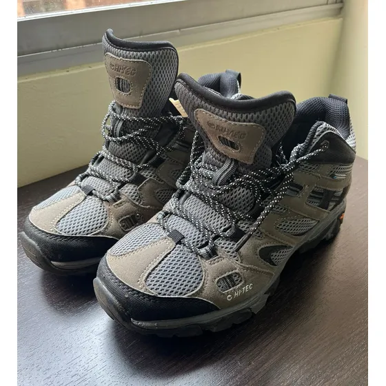 Botas De Trekking Hi-tec Ravus Vent Lite