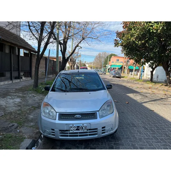 Ford Fiesta 1.6 Ambiente Mp3