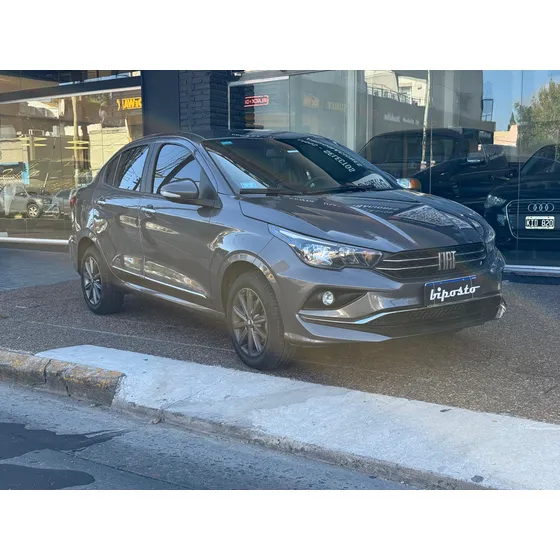 Fiat Cronos 1.3 Stile Mt