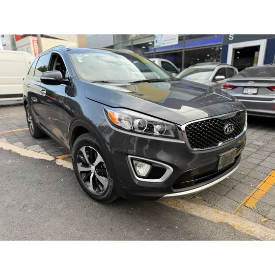 Kia Sorento 3.3 V6 Ex Piel 7 Pasajeros At