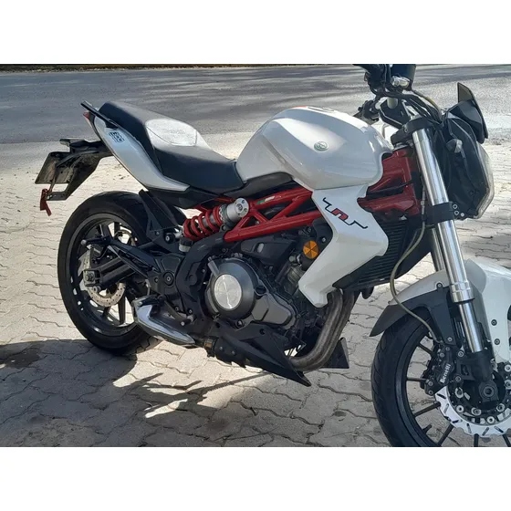 Benelli Tnt 300, Mod 2017, 37 Mil Km, Transm Y 2 Cub Nuevas