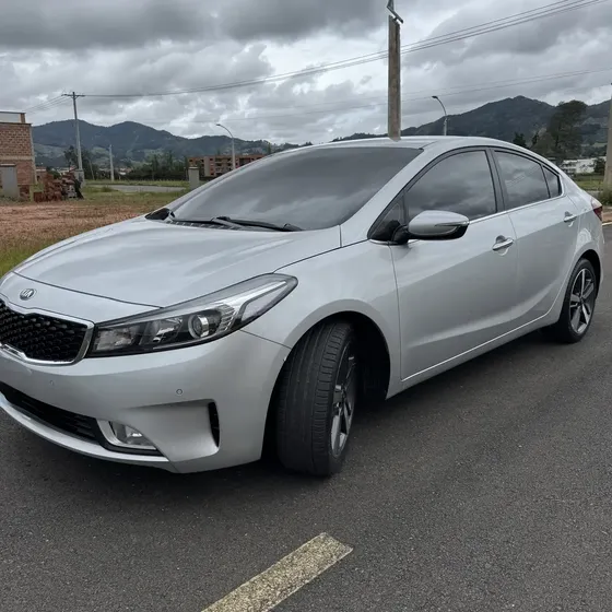 Kia Cerato Pro 2019 1.6l Zenith At