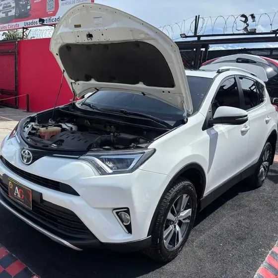 Toyota Rav4 2017 2.0 Street