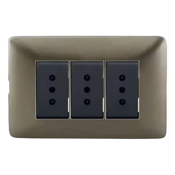 Enchufe Tomacorriente Triple Café 220v Sec Color Marrón