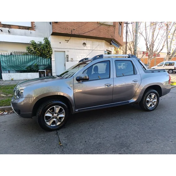 Renault Duster Oroch 2.0 Privilege