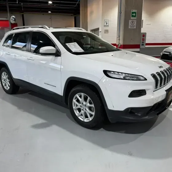 Jeep Cherokee 2015 3.2 Limited