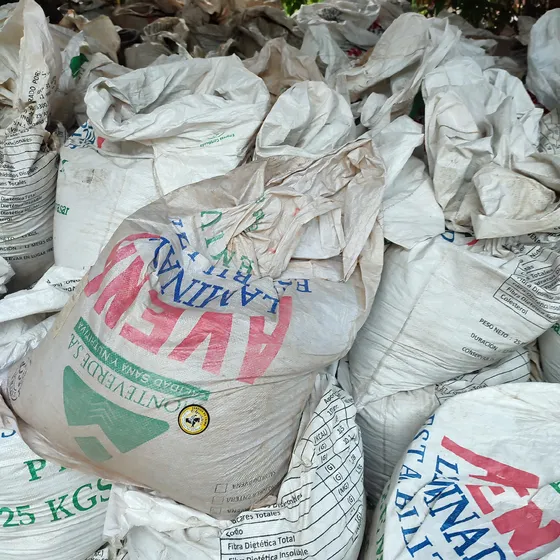 Tierra Abonada Por Sacos De 20 Kg Aprox