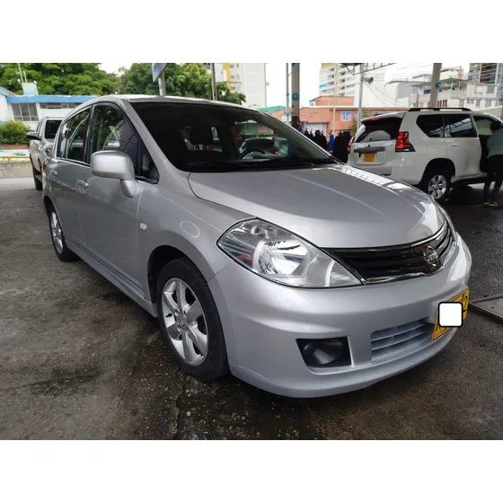 Nissan Tiida 1.8 Premium 5 P