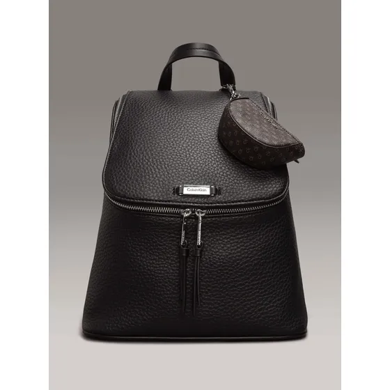 Mochila Negra Con Placa Calvin Klein De Mujer