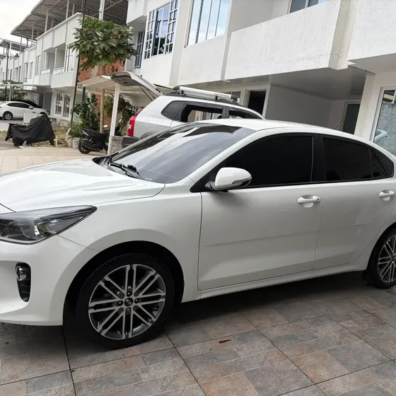 Kia Rio Vibrant 2019 1.4