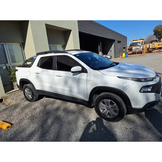 Fiat Toro 1.8 Freedom 4x2 At