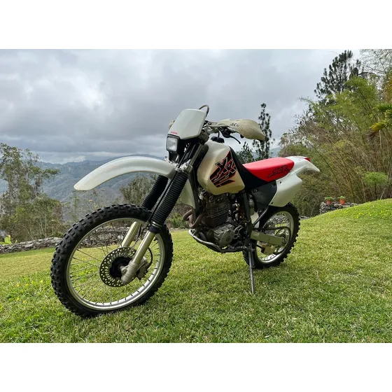 Honda Xr250r | Enduro