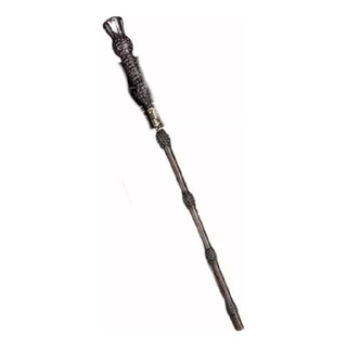 Uma Varinha Com O Feitiço Do Fogo Uma Varinha Com O Feitiço Do Fogo
