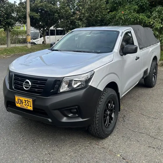 Nissan Frontier 2022 2.5l Mecánica Gasolina