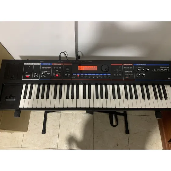 Teclado Roland Juno Di