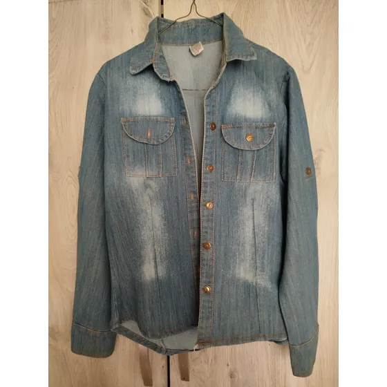 Blusa De Blue Jean. Usada En Buenas Condiciones. Talla 12