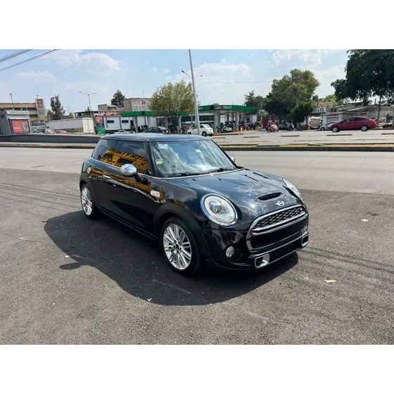 Mini Cooper S 2.0 Hot Chili At