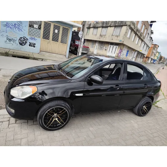 Hyundai Accent Vision Sedan
