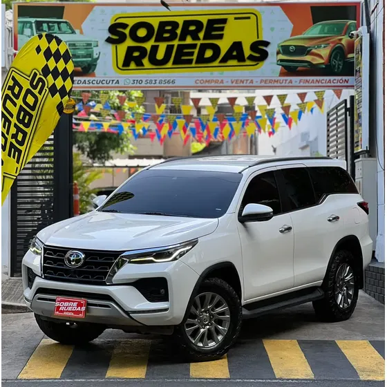 Toyota Fortuner 2022 2.4 Srv Turbo Diesel