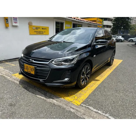 Chevrolet Onix 1.0t Premier Hatch At