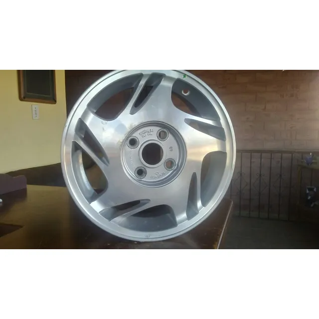 Rin 14 Ford Laser Nuevo