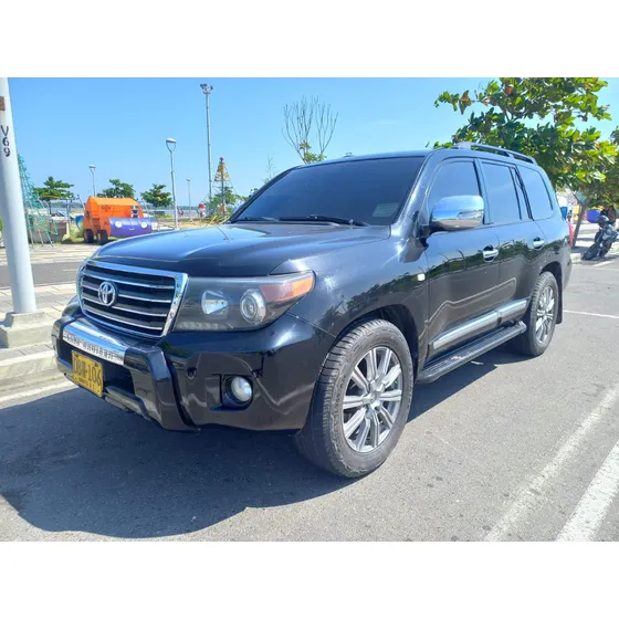 Toyota Land Cruiser 4.5 Imperial Lc200