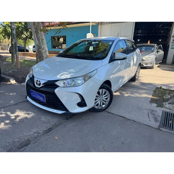 Toyota Yaris 1.5 107cv Xs