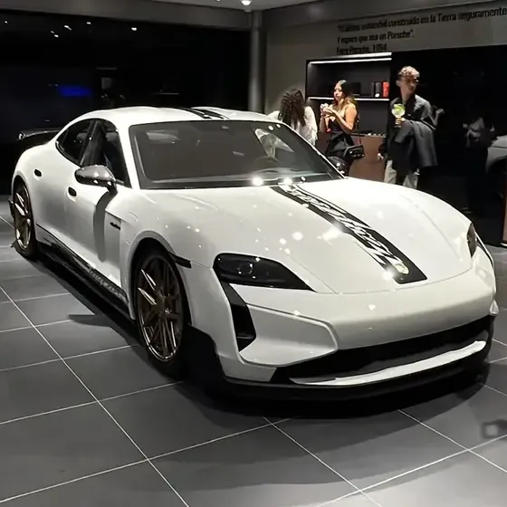 Porsche Taycan 2025 Turbo Gt Weissack Package
