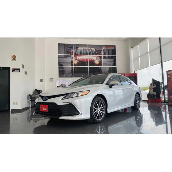 Toyota Camry 4p Hibrido L4/2.5 Aut