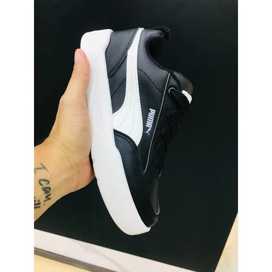 Puma Canvas 44$