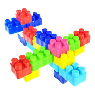 Kit Multiblocos Com 105 Pecinhas Coloridas + Rodinhas Kit Multiblocos Com 105 Pecinhas Coloridas + Rodinhas