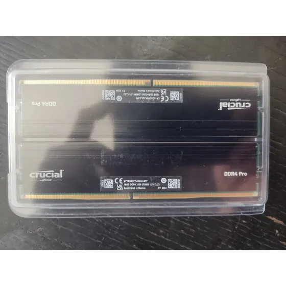 Memoria Ram Ddr4 32gb (2x16gb) Marca Crucial
