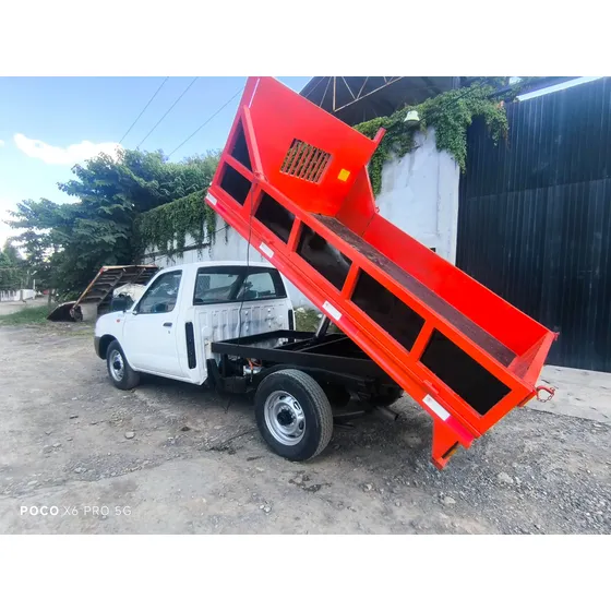 Nissan Np300 2007 Volteo Materialista