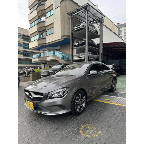 Mercedes-Benz Clase Cla 2017 1.6 Cla 180 Shooting Brake