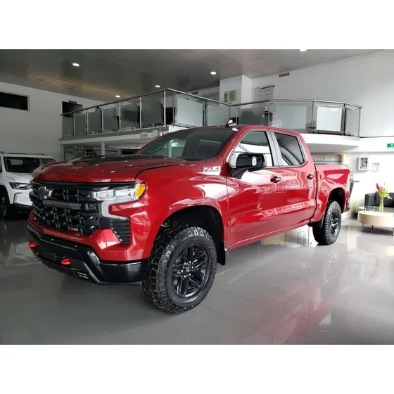 Chevrolet Silverado 5.3 Z71 4x4 At