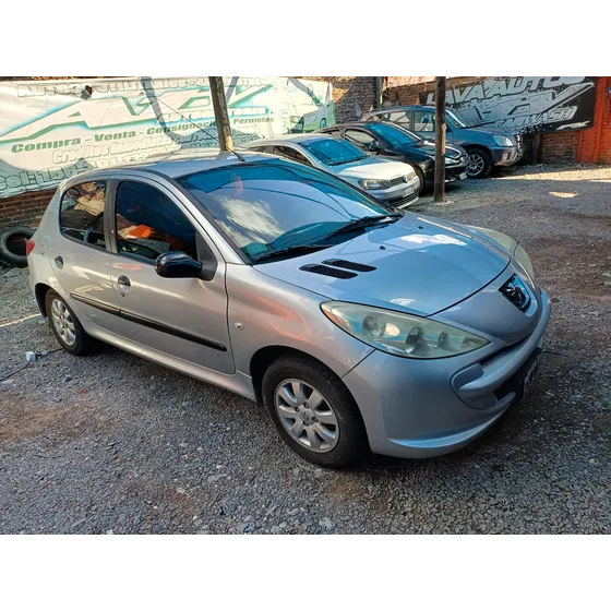 Peugeot 207 1.4 Active 75cv