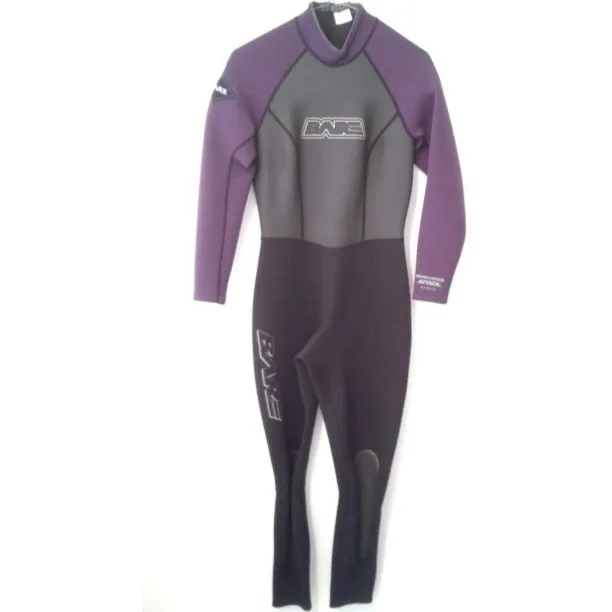 Traje De Buceo Dama. Talla 11-12
