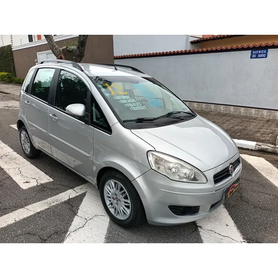 Fiat Idea 1.6 16v Essence Flex 5p