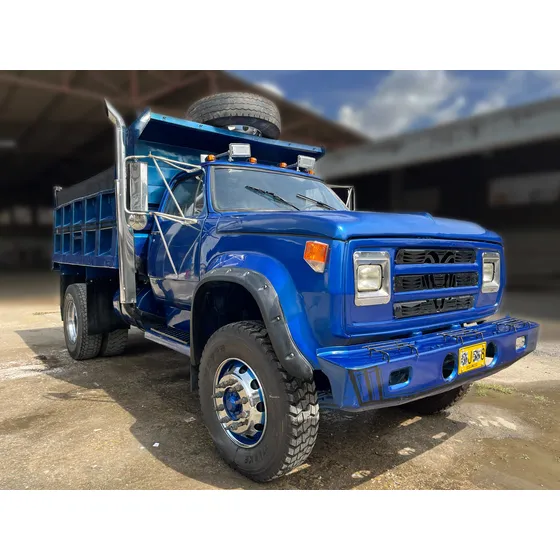 Volqueta Dodge D600