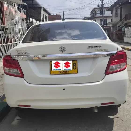 Suzuki Swift 2023 1.2 Dzire At