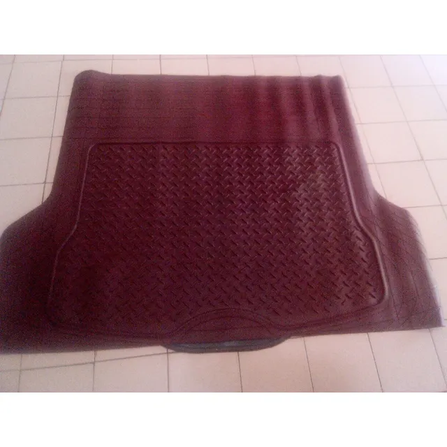 Alfombra Maleta Universal Camionetas Carro Grandes
