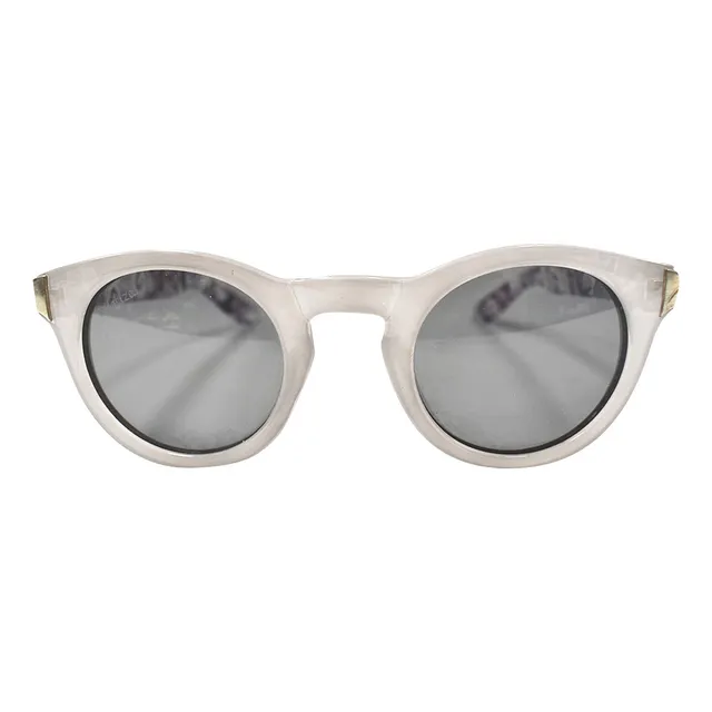Lentes De Sol Solido Inc. 1502