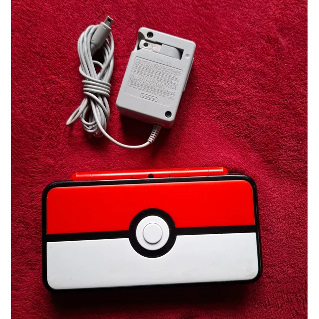 Nintendo 3ds New 2ds Xl Poké Ball Edition Color Rojo Y Blanc Rojo