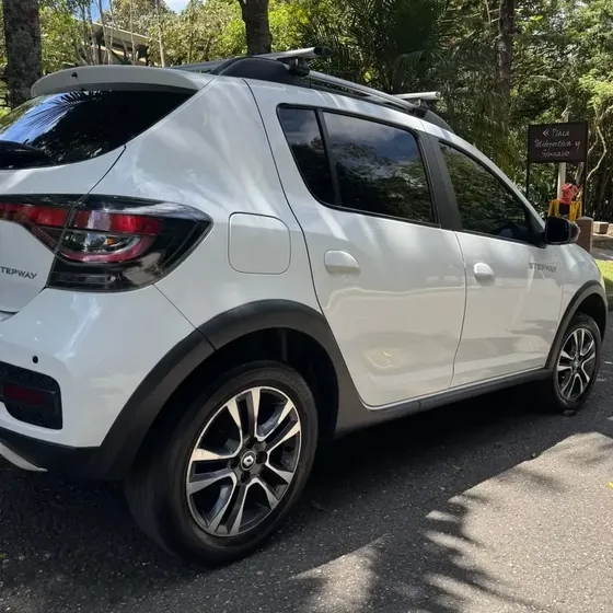 Renault Stepway 2024 1.6 Intens