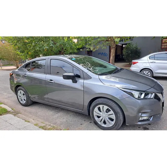 Nissan Versa 1.6 Sense Mt