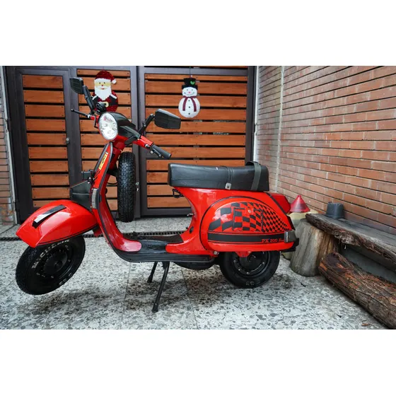 Vespa Px200 Motor Malossi ( Italiano)  Restaurada Totalmente
