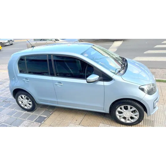Volkswagen Up! 1.0 High Up! 75cv I-motion