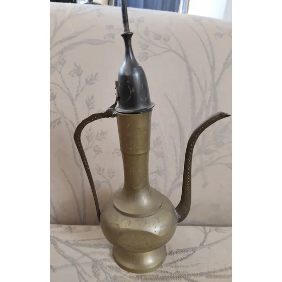 Cafetera Árabe De Latón Y Tetera De Laton De La India