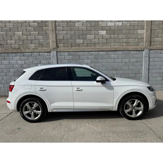 Audi Q5 2.0 L T Elite Dsg