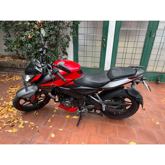 Único Dueño, Poco Uso, La Moto Está Bien.